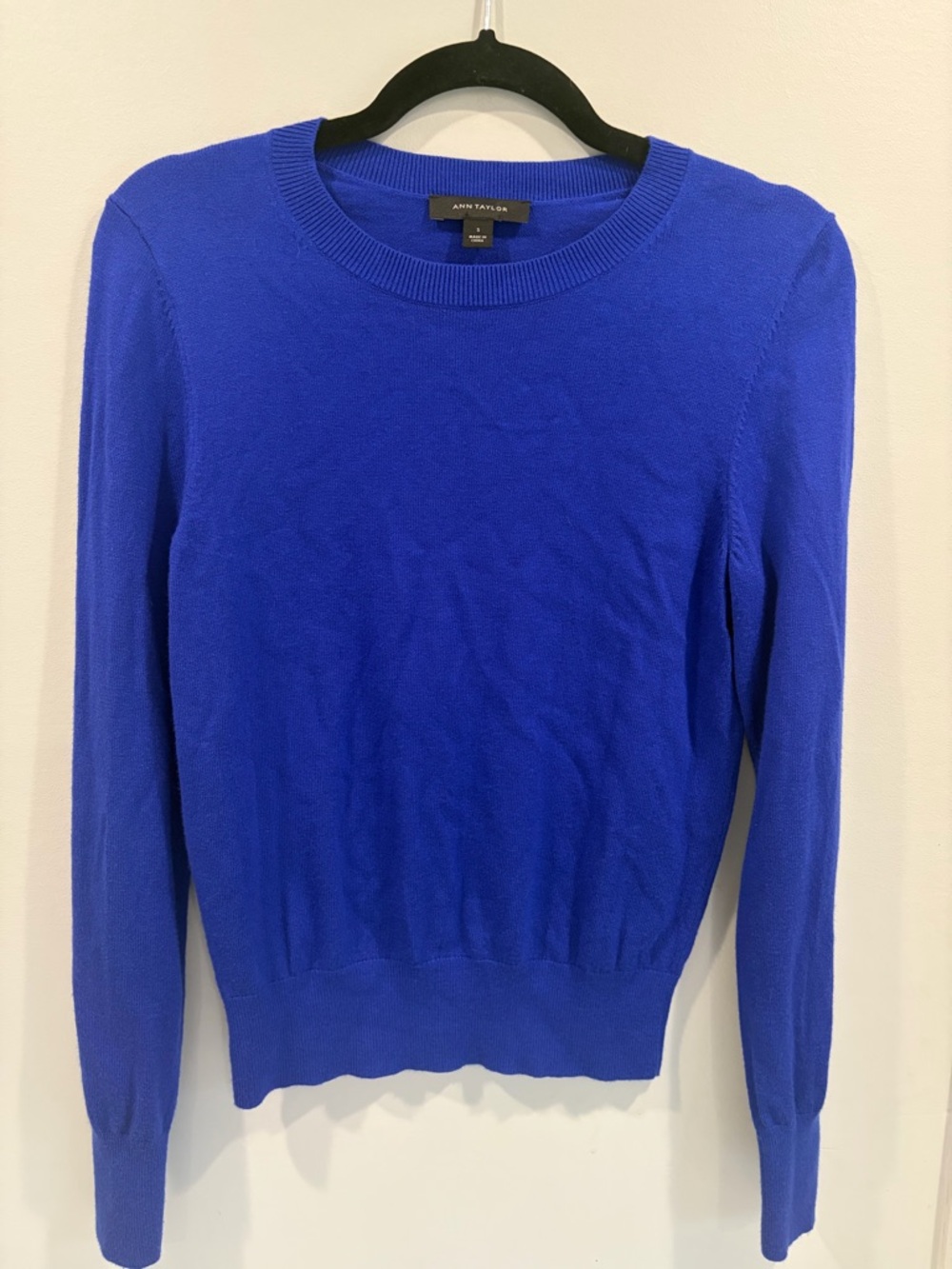 Ann Taylor Royal Blue Scoop/ Crewneck Lightweight Sweater